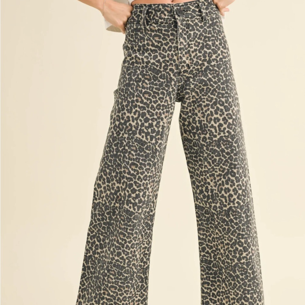 Leopard Print Wide Leg Pants